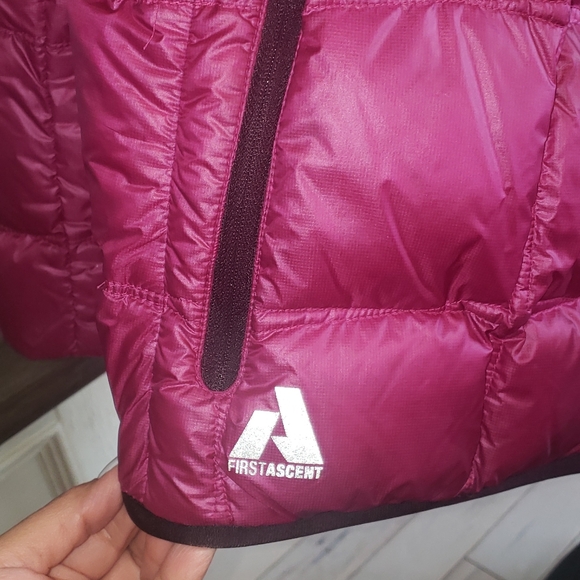 Eddie Bauer winter coat berry 4x EUC - Picture 4 of 8